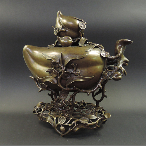 Qing bronze pear shaped censer Xuande mark | front | Bovens Amsterdam