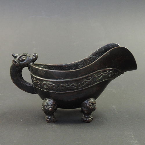 Ming bronze Yi watervessel Ming | reverse | Bovens Amsterdam